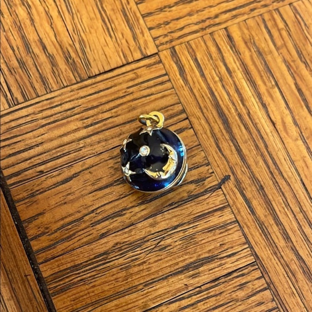 Joan Rivers noon and stars ball Elegant Blue and Gold Pendant